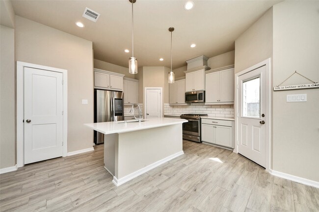 Building Photo - 19623 San Angelo Park Dr