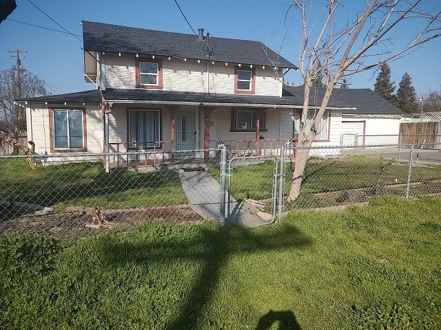 Primary Photo - 4925 3rd St