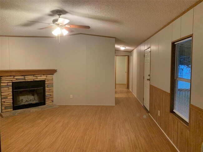 Building Photo - 33107 Bear Branch Ln