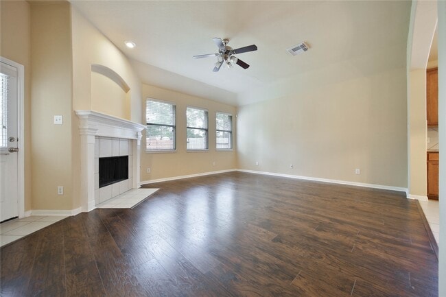 Building Photo - 26022 Trailcliff Ct