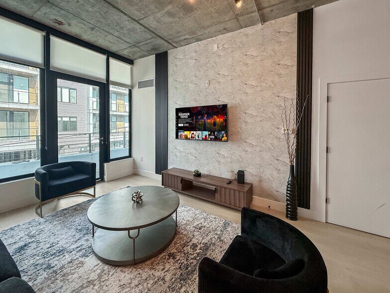 Building Photo - 1247 N 2nd St