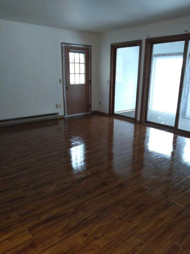 Building Photo - 13 Westover Ct