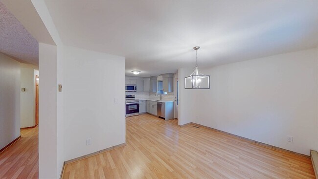 Building Photo - 19 Ashmont Ave