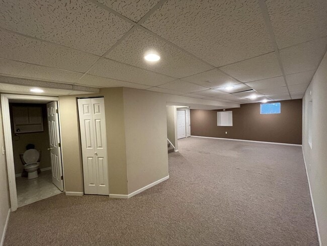 Building Photo - 3896 Baybrook Dr