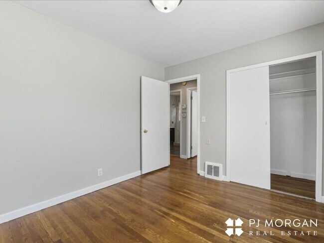 Building Photo - Stylish Updates + Spacious Yard + 2-Car Ga...