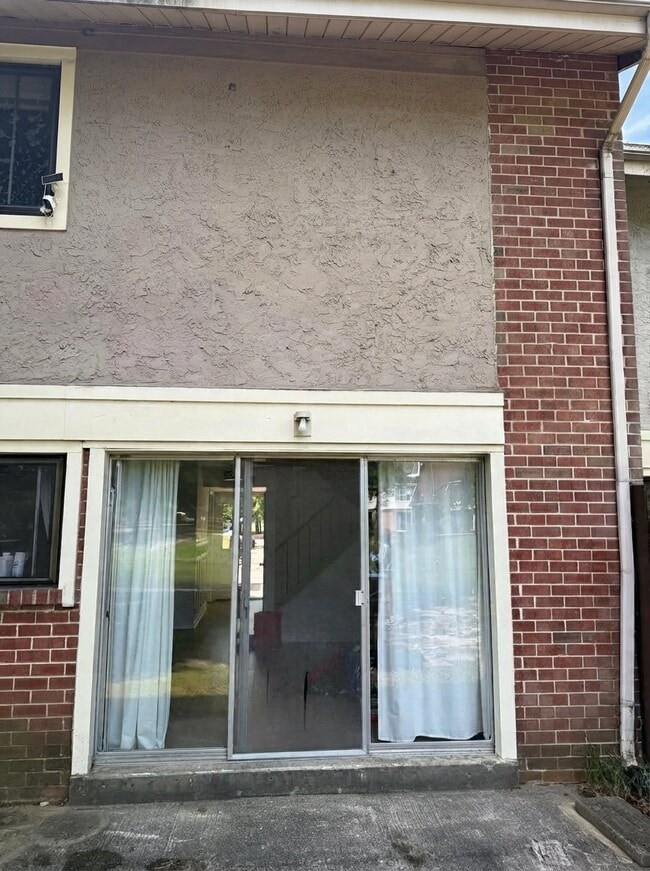 Building Photo - 149 Echelon Rd