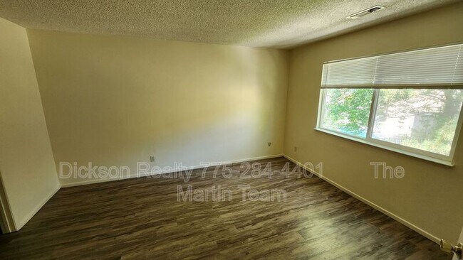 Building Photo - 2300 Dickerson Rd