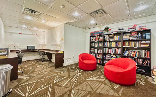 Building Photo - 5701 Collins Ave