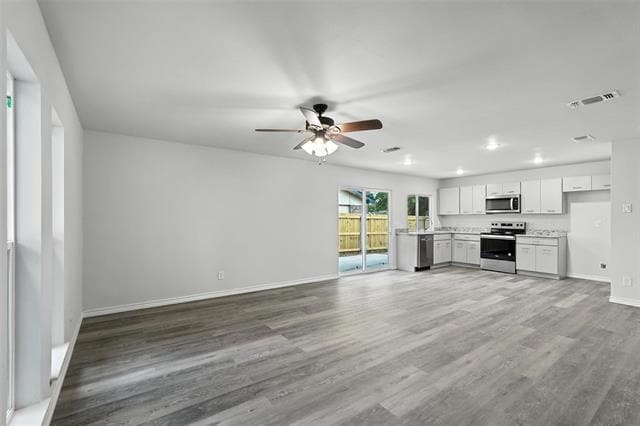 Building Photo - 4613 Tarry Dr