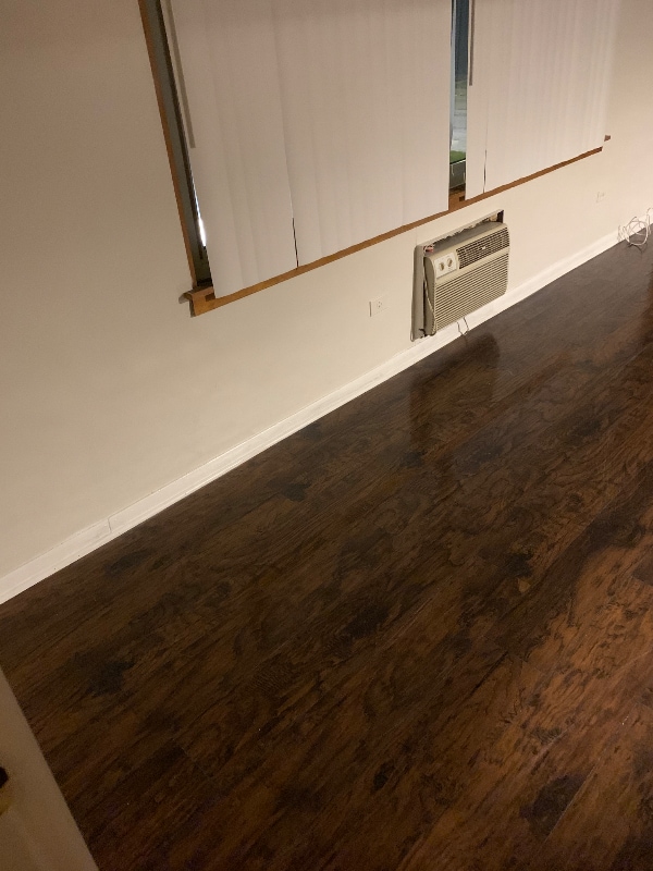 Building Photo - 8027 S Exchange Ave