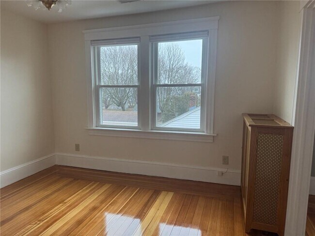 Building Photo - 15 Freeborn St