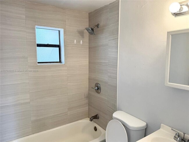 Building Photo - 4472 SW 50th St