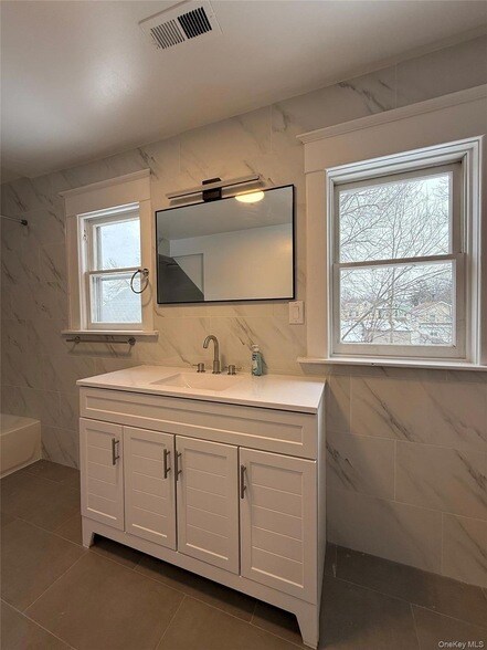 Building Photo - 144 Jersey Ave