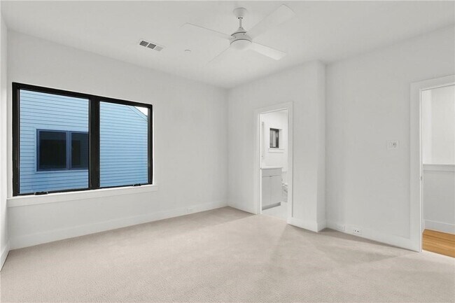 Building Photo - 2707 Kimsey Dr