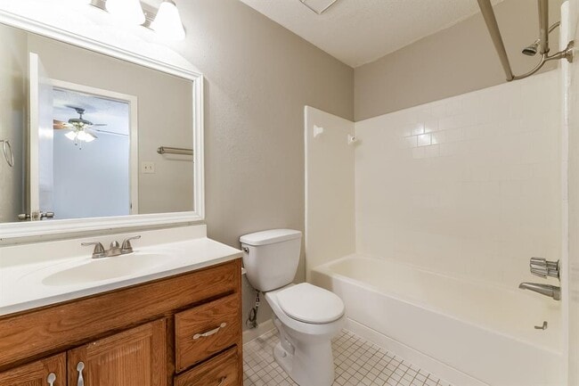 Building Photo - 4402 Bunting Meadow Dr