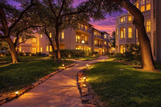 Building Photo - 3105 San Jacinto St