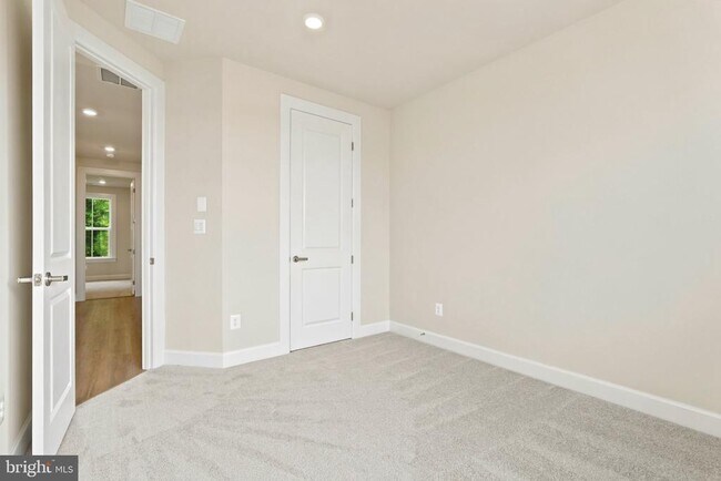 Building Photo - 11152 Lanier Farm Lp