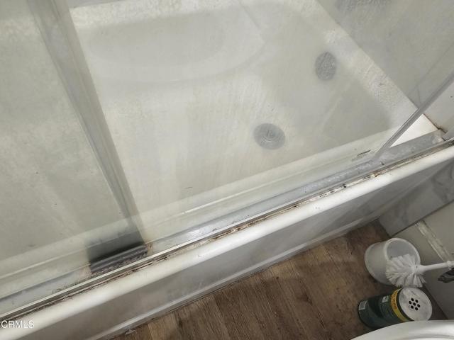 Building Photo - 14550 Burbank Blvd