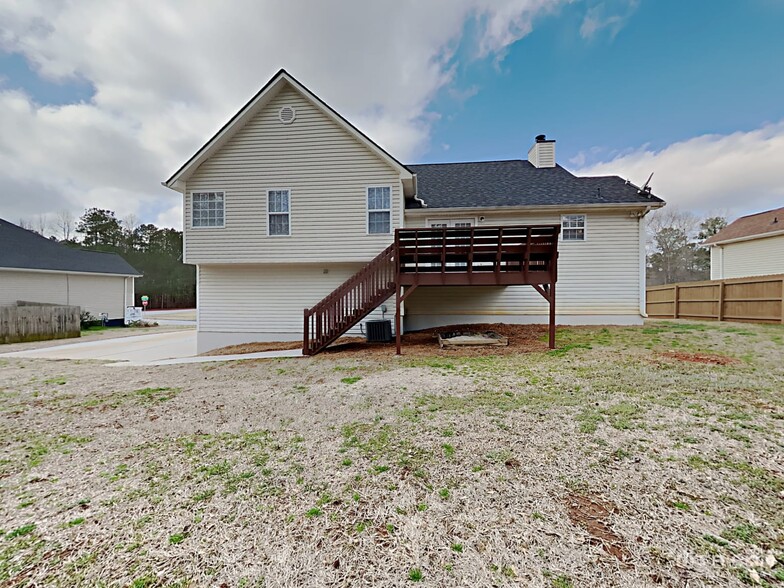 Building Photo - 34 Paradise Way