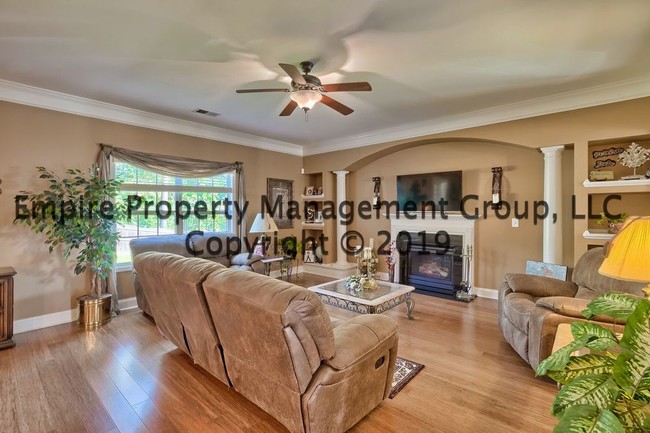 Building Photo - Hawthorne Ridge Subdivision