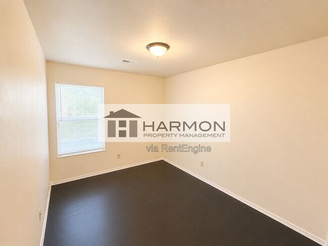 Building Photo - 2363 N Garland St
