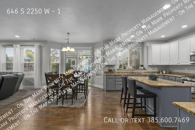 Building Photo - 646 S 2250 W