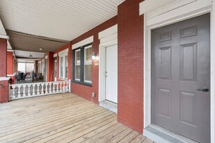 Building Photo - 6020 Catharine St