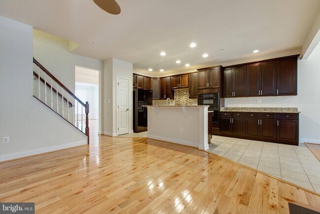 Building Photo - 2247 Brimstone Pl