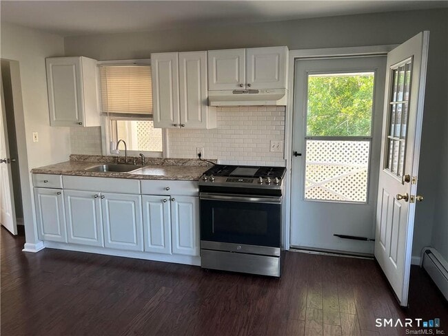 Building Photo - 104 Palmer Ave