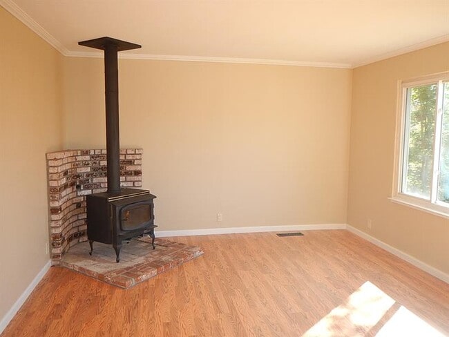 Building Photo - 3951 Hillsborough Rd