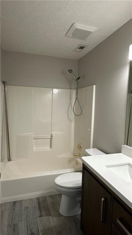 Building Photo - 1830 Westwind Dr
