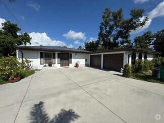 Building Photo - 1663 Birchcrest Blvd