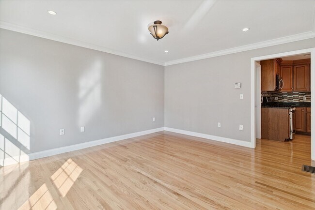 Building Photo - 19 Benjamin Ln