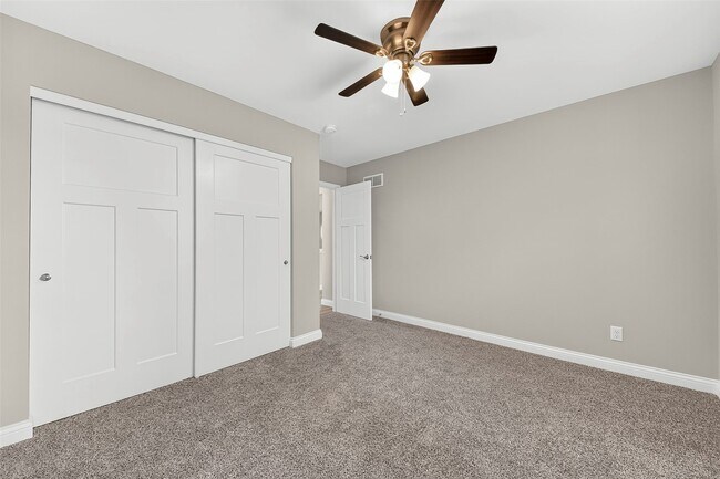 Building Photo - 5540 Autumn Trace Pkwy