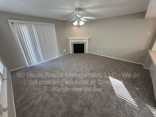 Building Photo - 8042 N Elmwood Ave