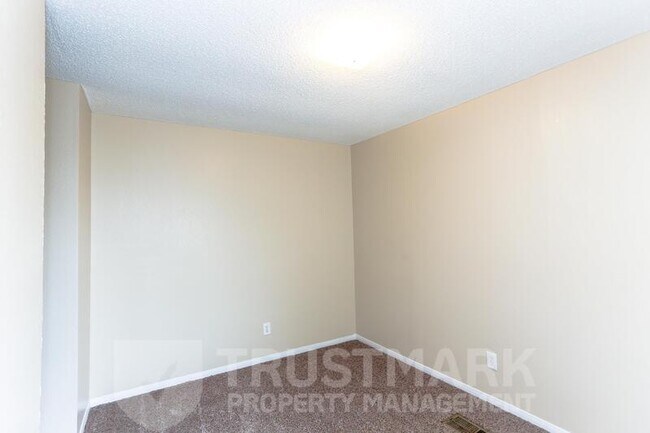 Building Photo - 4506 A Lago Cir