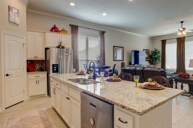 Building Photo - 207 Michael Dr