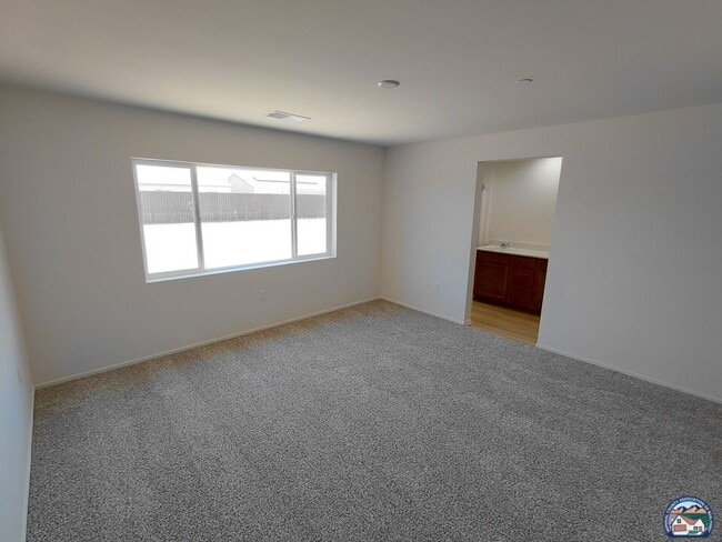 Building Photo - 475 Palomino Ct