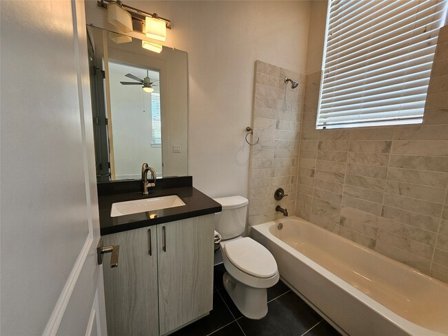 Building Photo - 2401 Crawford St