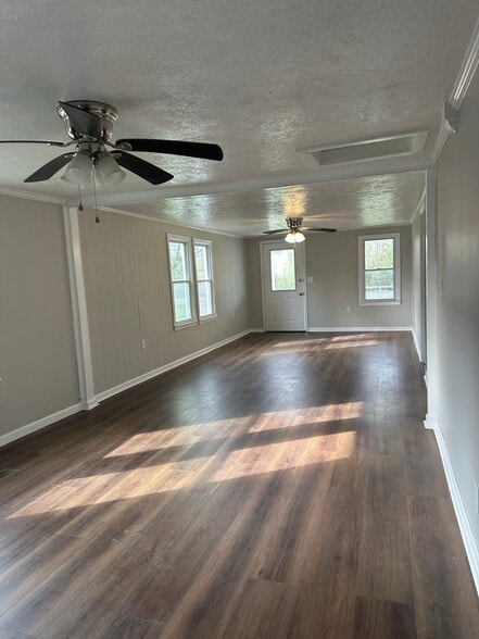 Building Photo - 617 Cassville Rd SE