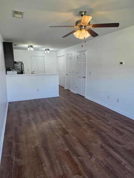 Building Photo - 1262 Macedonia Dr