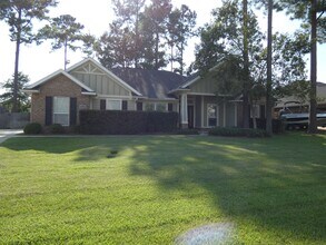 Building Photo - Stunning Craftsman Home - Stonechase