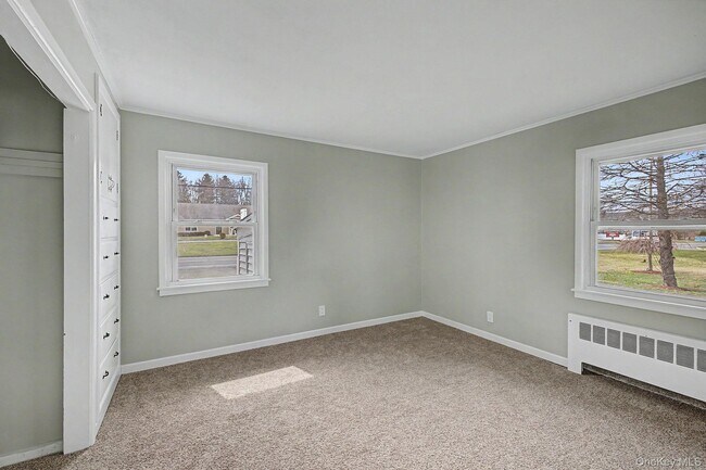 Building Photo - 2585 State Rte 55