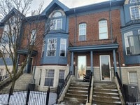 Building Photo - 35 Adelaide St