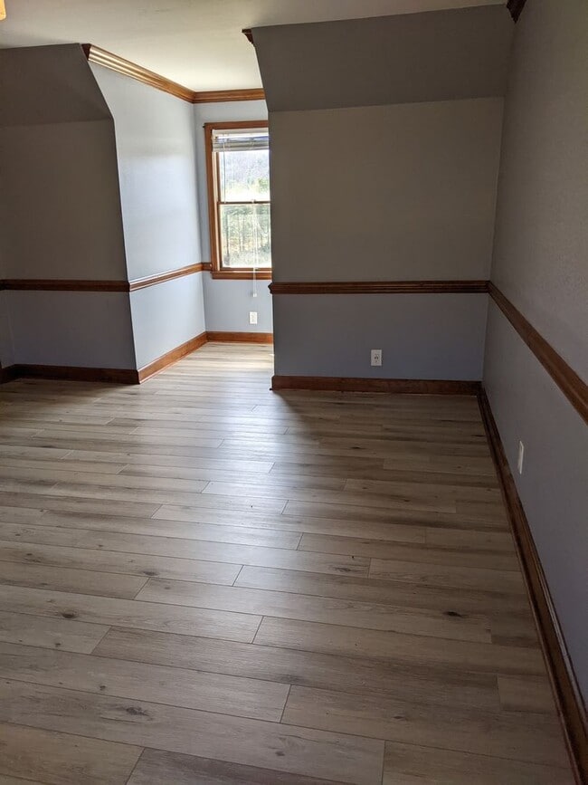 Building Photo - 5990 Idlewild Rd