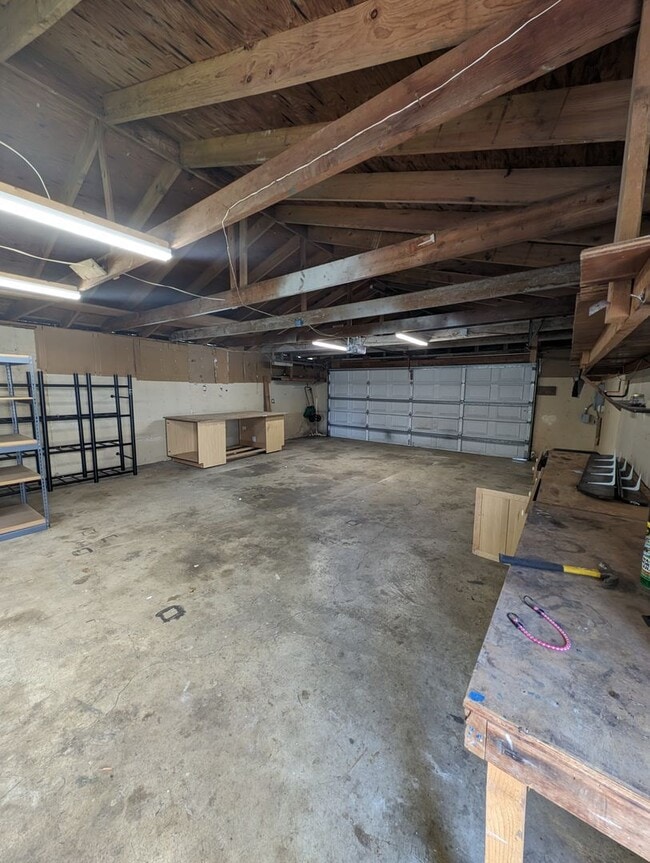 Building Photo - Large 4 Bedroom Home for rent in PO - Over Two Acres and Room to Roam!