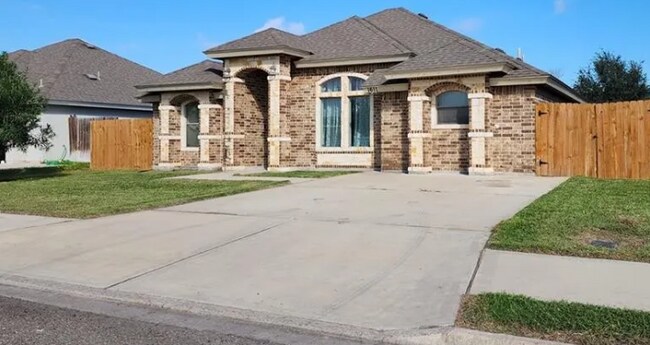 Primary Photo - 1611 W Bella Vista Ave