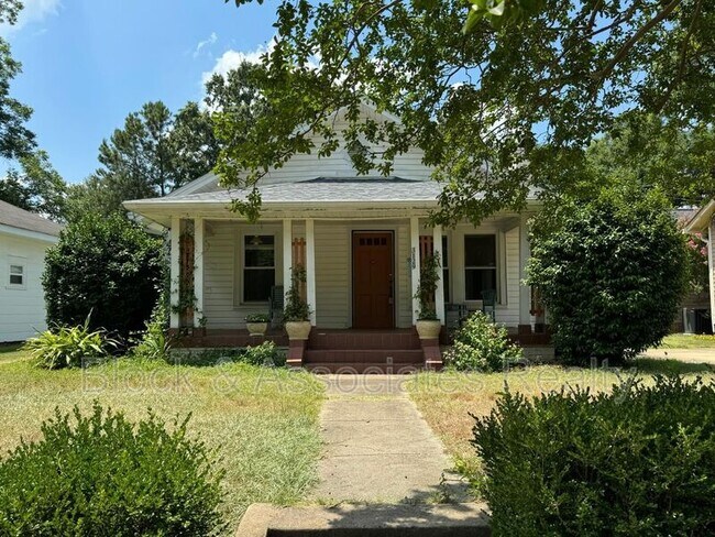 Primary Photo - 3129 Stanhope Ave
