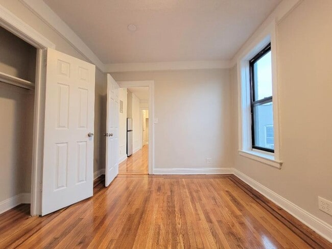 Building Photo - 0 bedroom in ASTORIA NY 11106