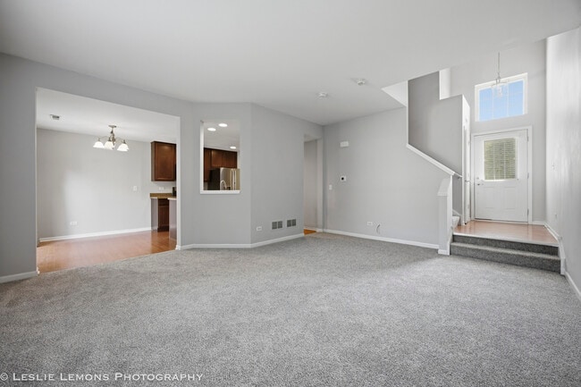 Building Photo - 337 Devoe Dr
